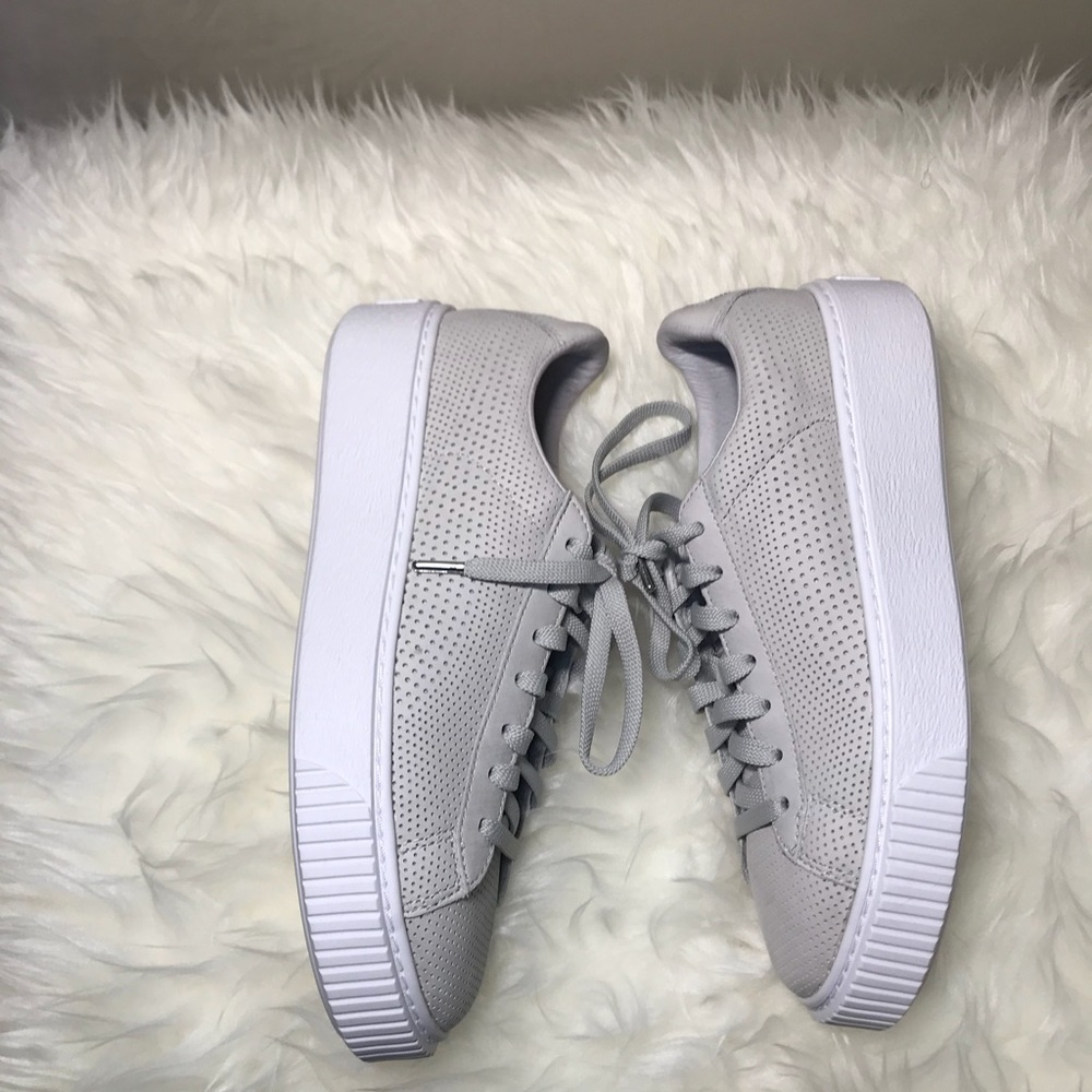 Gray puma size 8